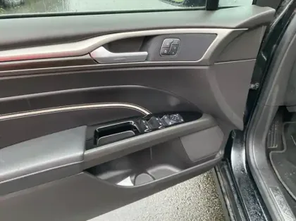 Photo 5 Ford Mondeo SW 2.0 HYBRID 187ch Vignale BVA 7cv