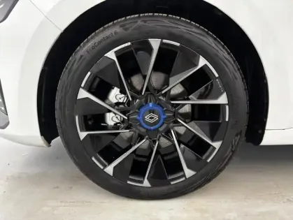 Photo 21 Renault Clio E-Tech full hybrid 145 Esprit Alpine 5p