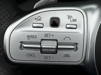 Photo 19 Mercedes Classe C 300 d AMG Line