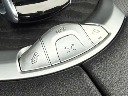 Photo 35 Mercedes Classe C 300 d AMG Line