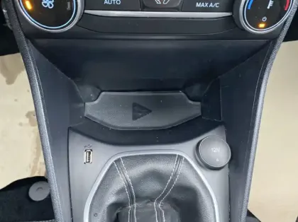 Photo 18 Ford Fiesta 1.0 Flexifuel 95ch Titanium Business 5p