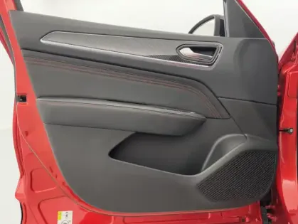 Photo 11 Renault Arkana TCe 140 EDC FAP 21B R.S. Line 5p