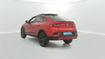 Photo 2 Renault Arkana TCe 140 EDC FAP 21B R.S. Line 5p