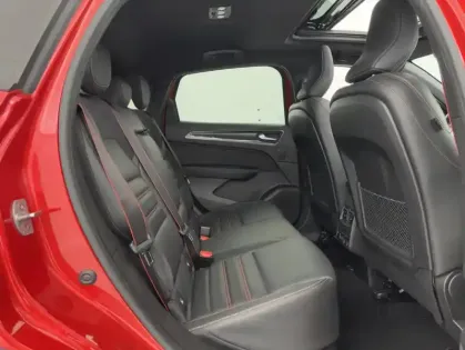 Photo 26 Renault Arkana TCe 140 EDC FAP 21B R.S. Line 5p