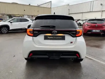 Photo 3 Toyota Yaris Hybride 116h GR SPORT 1.5 116 ch