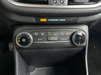 Photo 4 Ford Fiesta 1.0 Flexifuel 95ch Titanium Business 5p