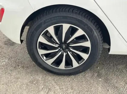 Photo 13 Ford Fiesta 1.0 Flexifuel 95ch Titanium Business 5p