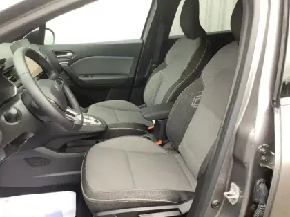 Photo 10 Renault Symbioz Nouveau E-Tech full hybrid 145 Techno