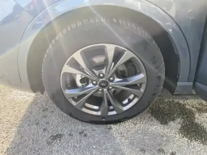 Photo 13 Ford Kuga 2.5 Duratec 190ch FHEV E85 ST-Line X BVA