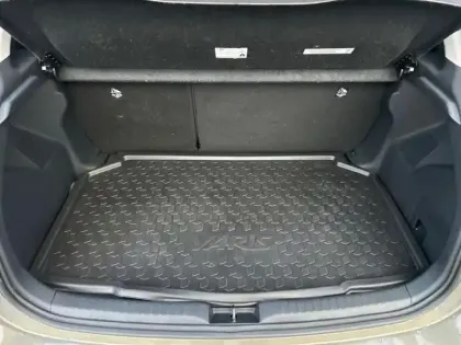 Photo 12 Toyota Yaris  116h Design 5p MY22