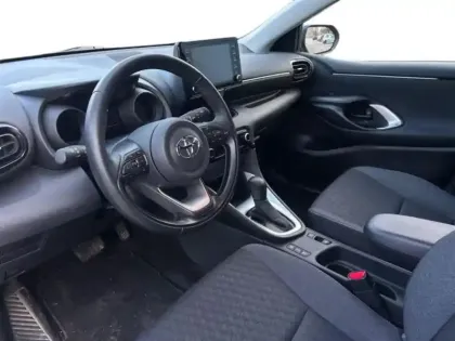 Photo 14 Toyota Yaris  116h Design 5p MY22