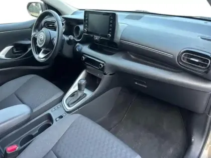 Photo 8 Toyota Yaris  116h Design 5p MY22