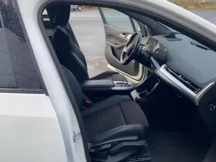 Photo 8 BMW Serie 2 Série 2 ActiveTourer 220i 170ch M Sport DKG7