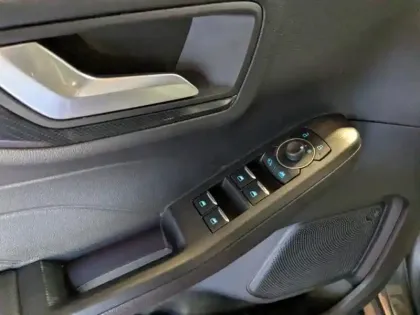 Photo 7 Ford Kuga  2.5 Duratec 190ch FHEV E85 ST-Line Business BVA