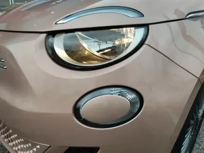 Photo 13 Fiat 500  e 118ch Icône