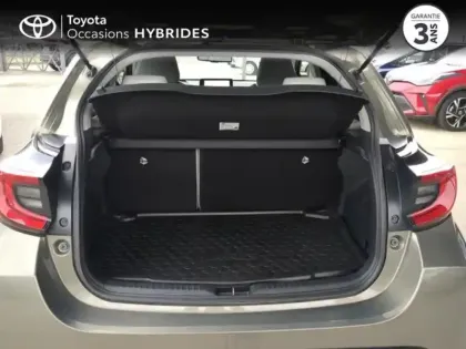 Photo 9 Toyota Yaris  116h Iconic 5p MY22