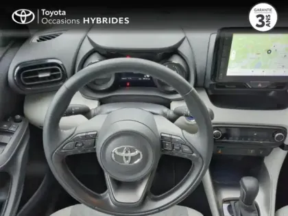 Photo 12 Toyota Yaris  116h Iconic 5p MY22