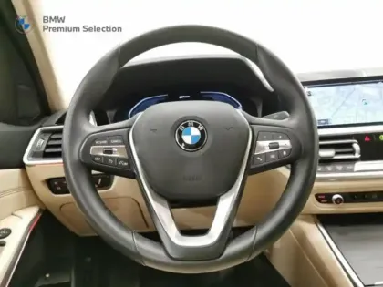 Photo 8 BMW Serie 3 Série 3 330eA 292ch Luxury 10cv