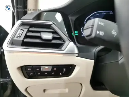 Photo 7 BMW Serie 3 Série 3 330eA 292ch Luxury 10cv