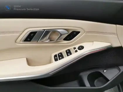 Photo 10 BMW Serie 3 Série 3 330eA 292ch Luxury 10cv