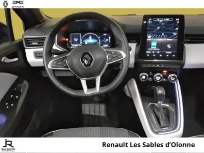 Photo 4 Renault Clio  1.6 E-Tech hybride 140ch Intens -21N