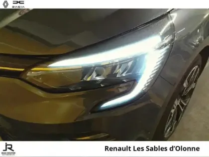 Photo 13 Renault Clio  1.6 E-Tech hybride 140ch Intens -21N