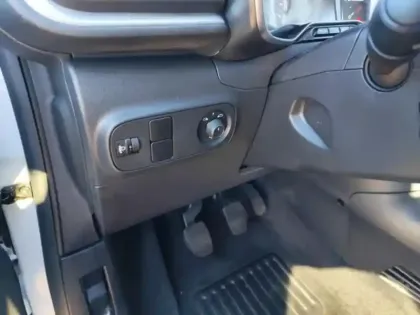 Photo 13 Citroën C3  1.2 PureTech 110ch S&S Shine 120-123g