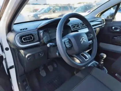 Photo 10 Citroën C3  1.2 PureTech 110ch S&S Shine 120-123g