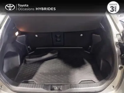 Photo 9 Toyota Yaris  Cross 116h Design Pack Cargo