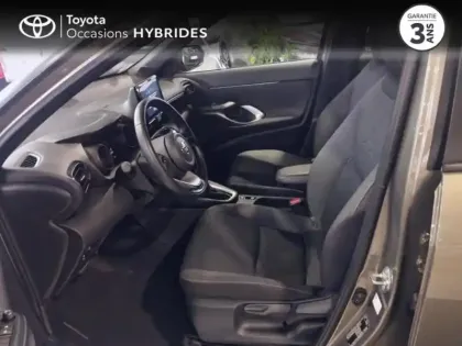 Photo 10 Toyota Yaris  Cross 116h Design Pack Cargo