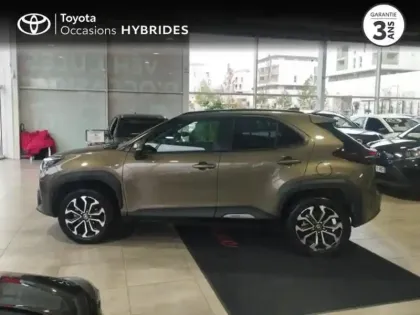 Photo 2 Toyota Yaris  Cross 116h Design Pack Cargo