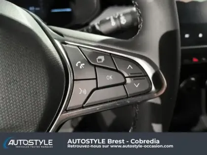 Photo 14 Renault Clio  1.5 dCi 100ch Génération - 25