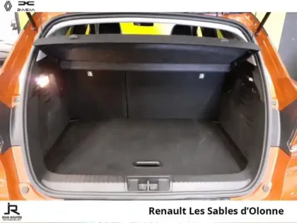 Photo 6 Renault Captur  1.6 E-Tech hybride 145ch Intens -21
