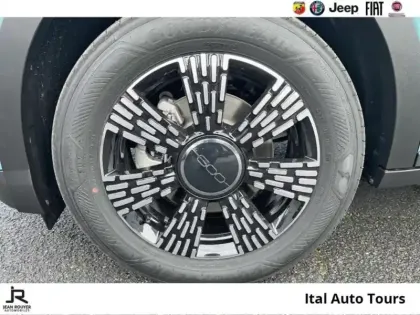 Photo 10 Fiat 600  1.2 Hybrid Turbo 110ch Icône eDCT6 Pack Confort