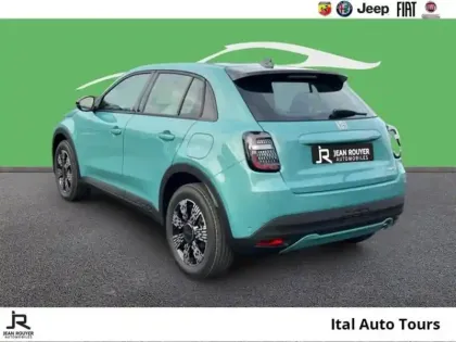 Photo 6 Fiat 600  1.2 Hybrid Turbo 110ch Icône eDCT6 Pack Confort