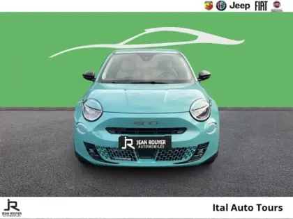 Photo 1 Fiat 600  1.2 Hybrid Turbo 110ch Icône eDCT6 Pack Confort