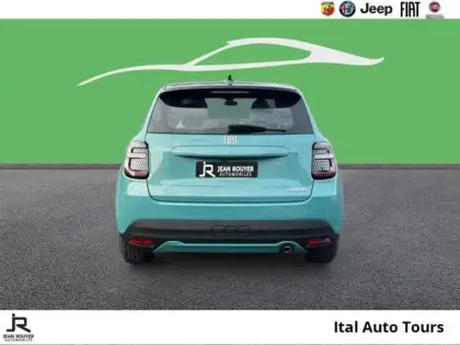 Photo 4 Fiat 600  1.2 Hybrid Turbo 110ch Icône eDCT6 Pack Confort