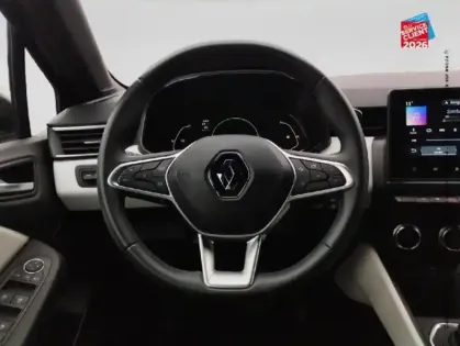 Photo 11 Renault Clio  1.6 E-Tech hybride 140ch Intens -21N