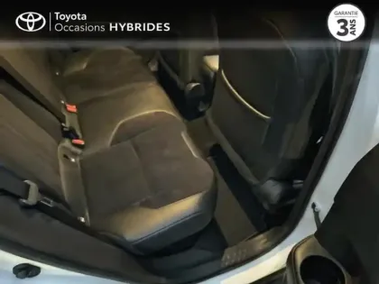 Photo 6 Toyota C-HR  122h Collection 2WD E-CVT Cuir Alcantara