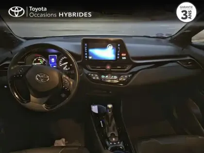 Photo 7 Toyota C-HR  122h Collection 2WD E-CVT Cuir Alcantara