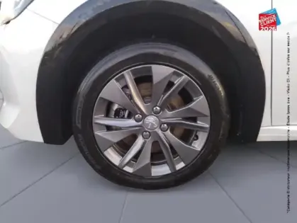 Photo 9 Peugeot 208  e- 136ch Allure