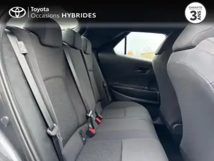 Photo 6 Toyota C-HR  1.8 Hybride 140ch Dynamic NG23