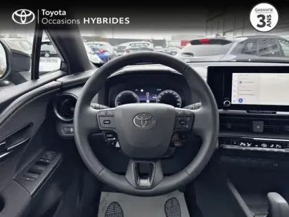 Photo 8 Toyota C-HR  1.8 Hybride 140ch Dynamic NG23