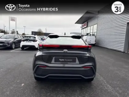 Photo 3 Toyota C-HR  1.8 Hybride 140ch Dynamic NG23