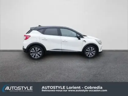 Photo 7 Renault Captur  1.6 E-Tech hybride rechargeable 160ch Initiale Paris -21