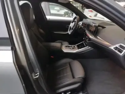 Photo 3 BMW Serie 3 Série 3 Touring 330eA xDrive 292ch M Sport