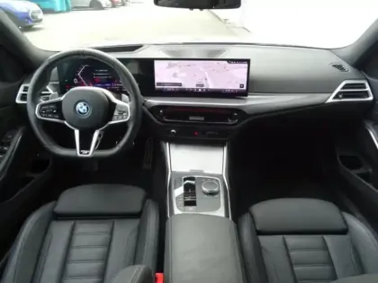 Photo 14 BMW Serie 3 Série 3 Touring 330eA xDrive 292ch M Sport