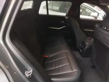 Photo 4 BMW Serie 3 Série 3 Touring 330eA xDrive 292ch M Sport