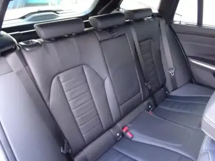 Photo 17 BMW Serie 3 Série 3 Touring 330eA xDrive 292ch M Sport