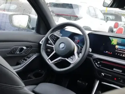 Photo 2 BMW Serie 3 Série 3 Touring 330eA xDrive 292ch M Sport